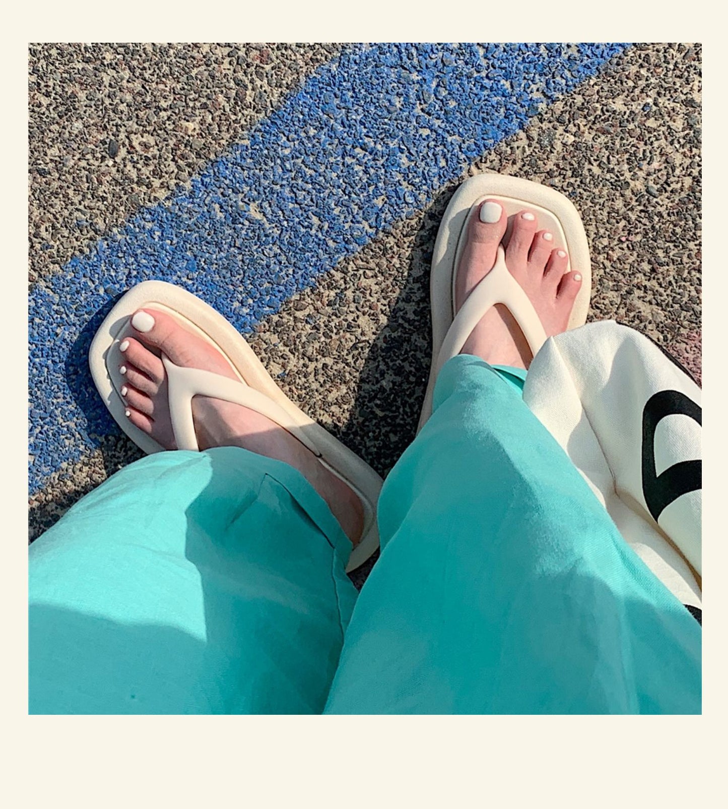 Fashion Solid Color Flip-Flops – Women’s Soft Bottom PVC Slippers for Everyday Comfort
