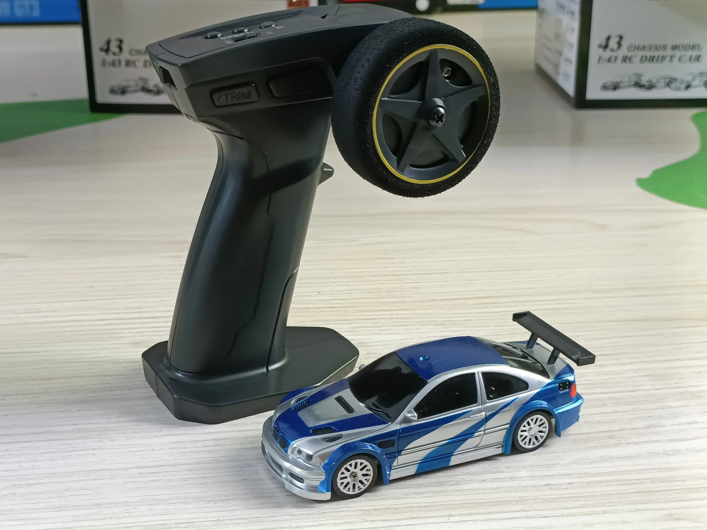 2.4G RC Drift Car 1/43 Scale – High-Speed 4WD Remote Control Mini Racing Car for Boys