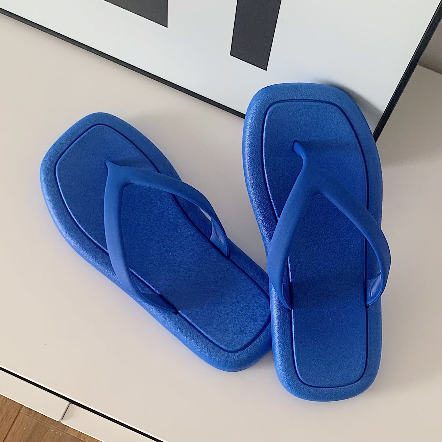 Fashion Solid Color Flip-Flops – Women’s Soft Bottom PVC Slippers for Everyday Comfort