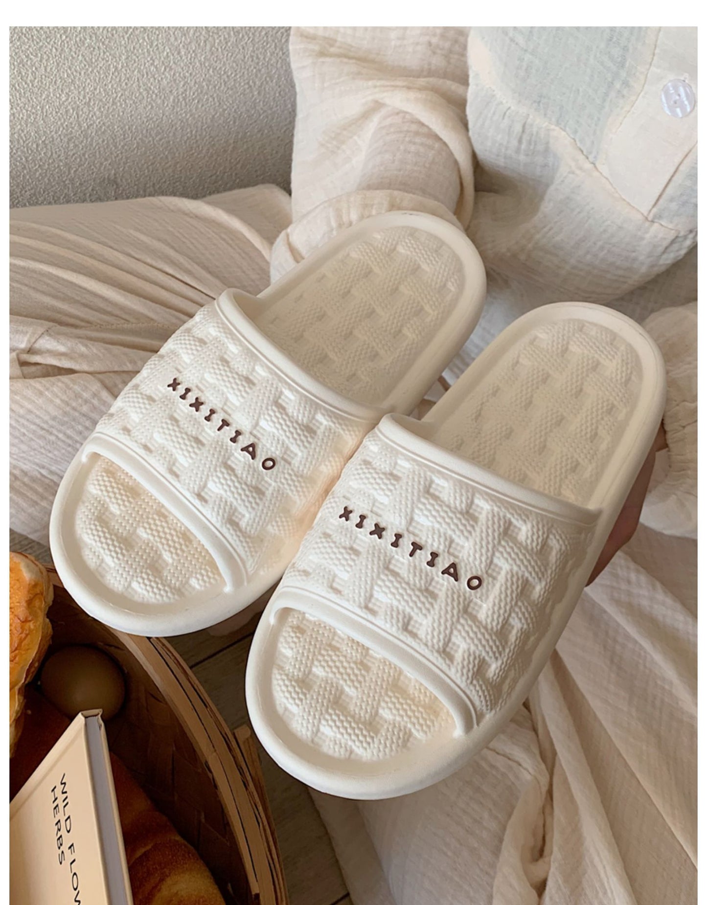 Women's Woven Plaid Soft Bottom Slippers – Cozy EVA Indoor Flip Flops