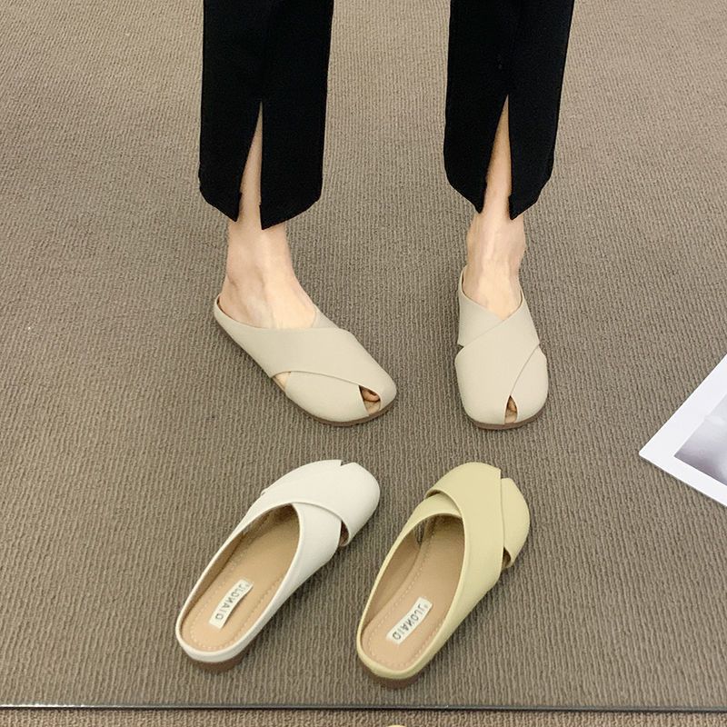 Chic Korean Style Toe-Covered Women's Slippers – Lightweight, Non-Slip & Wear-Resistant