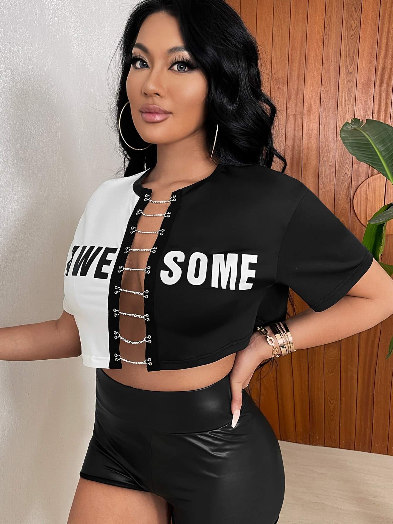 European And American New Women&#039;s Cross-border Fashion Alphabet Cardigan T-shirt Amazon Hot Round Neck Contrast Color Chain Top